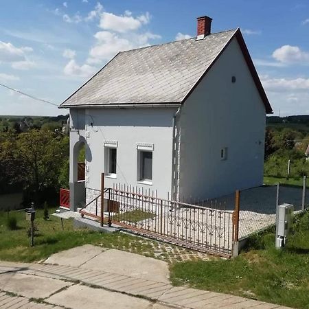 Marvel-Nyaralo Villa Igal Eksteriør billede